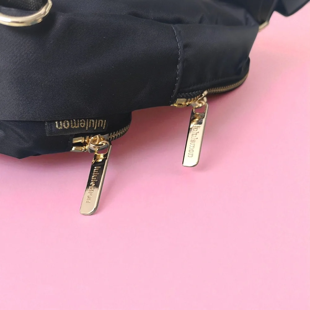 lululemon athletica Black Crossbody Bag - Picture 4 of 6